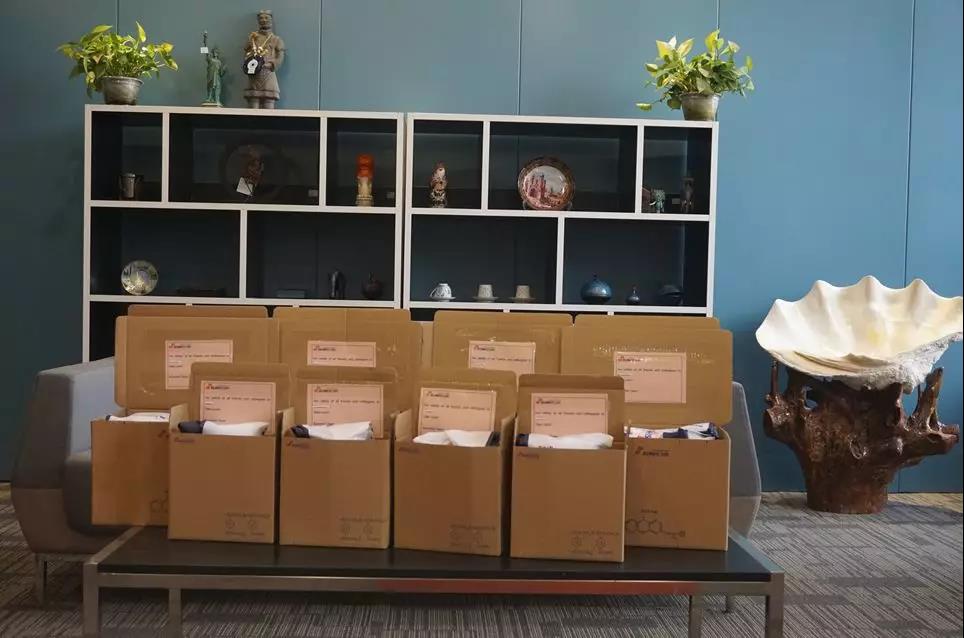 相知無遠近 萬里尚為鄰——藍曉科技支援國外伙伴共抗新冠疫情 相知無遠近 萬里尚為鄰——藍曉科技支援國外伙伴共抗新冠疫情