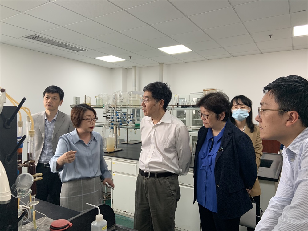 國(guó)務(wù)院發(fā)展研究中心領(lǐng)導(dǎo)蒞臨藍(lán)曉科技調(diào)研 國(guó)務(wù)院發(fā)展研究中心領(lǐng)導(dǎo)蒞臨藍(lán)曉科技調(diào)研