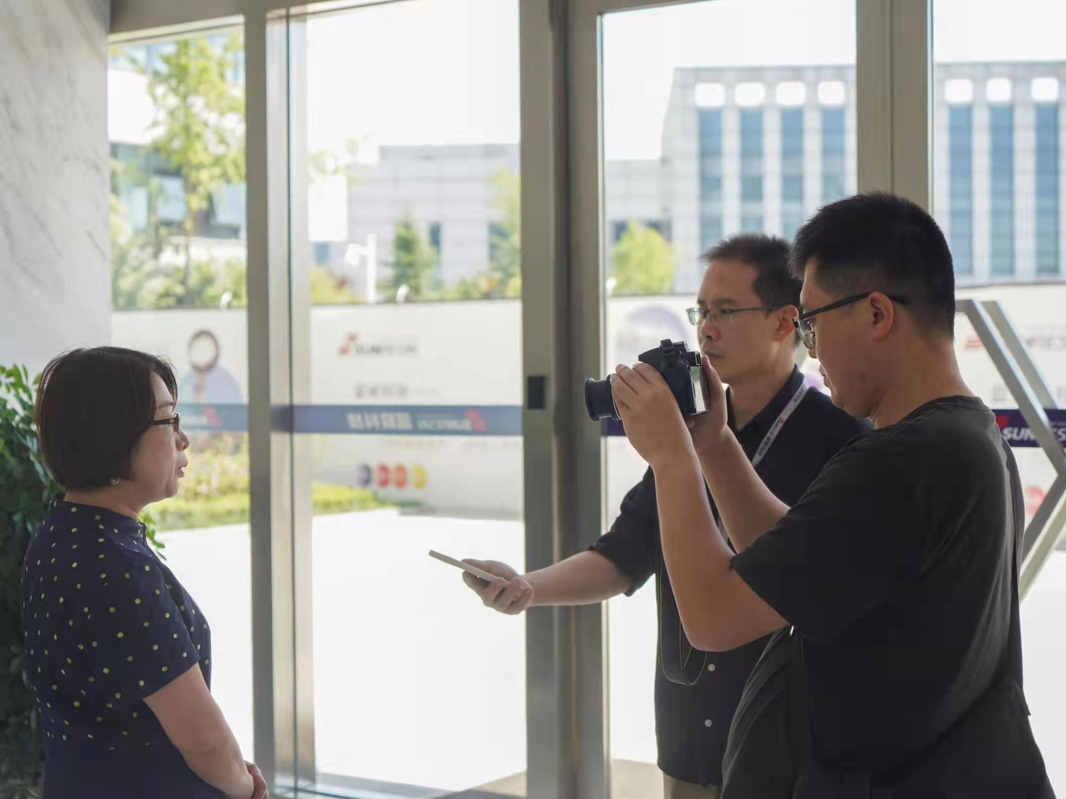 守誠信 造精品 持續(xù)穩(wěn)健良性發(fā)展 守誠信 造精品 持續(xù)穩(wěn)健良性發(fā)展