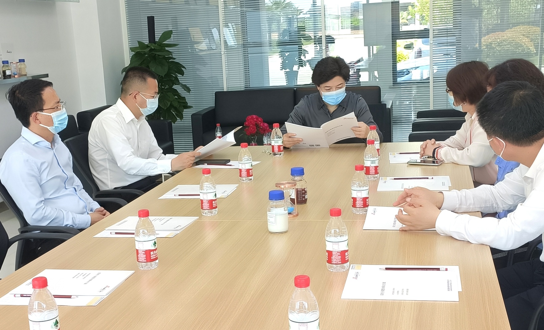 西安市委副書記趙璟一行調(diào)研高陵藍(lán)曉產(chǎn)業(yè)園 西安市委副書記趙璟一行調(diào)研高陵藍(lán)曉產(chǎn)業(yè)園