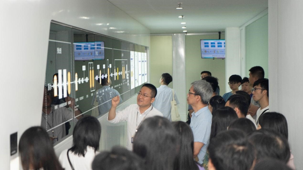 澳門歷史教師國情研修班蒞臨藍(lán)曉科技參觀考察 澳門歷史教師國情研修班蒞臨藍(lán)曉科技參觀考察