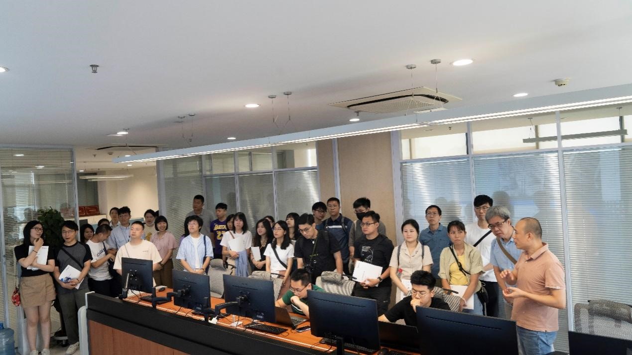 澳門歷史教師國情研修班蒞臨藍(lán)曉科技參觀考察 澳門歷史教師國情研修班蒞臨藍(lán)曉科技參觀考察