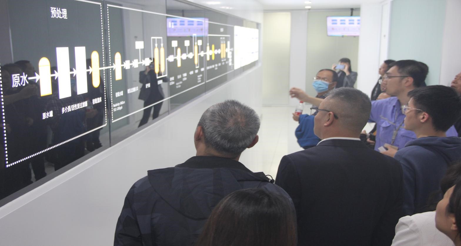 以互學拓思路 以交流促發(fā)展 以互學拓思路 以交流促發(fā)展